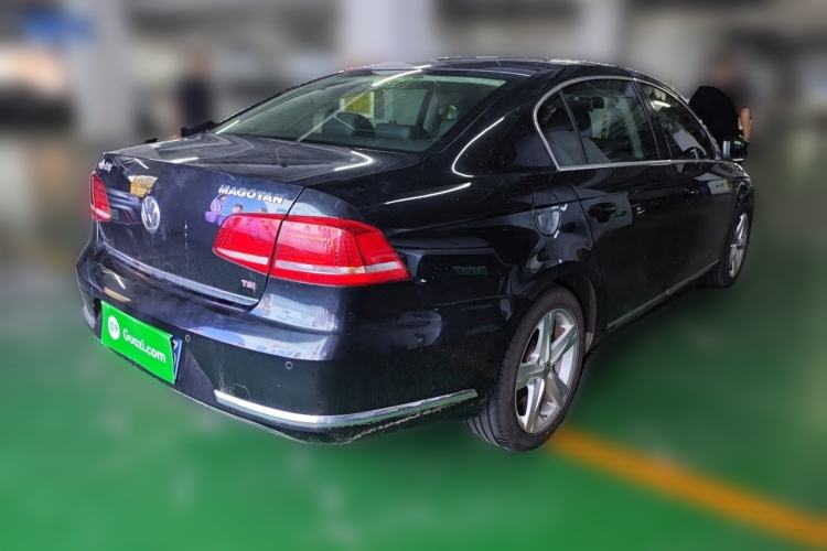 Used Volkswagen Magotan 2016 2.0 TSI Luxury Comfort Version Rear Right 45 Deg