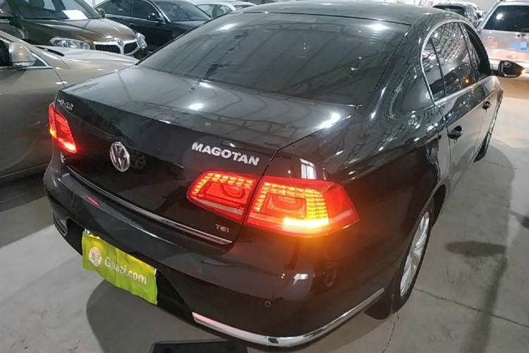 Used Volkswagen Magotan 2016 1.8TSI Smart Enjoyment Leading Model Rear Right 45 Deg
