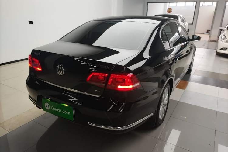 Used Volkswagen Magotan 2016 1.8TSI Smart Enjoyment Leading Model Rear Right 45 Deg