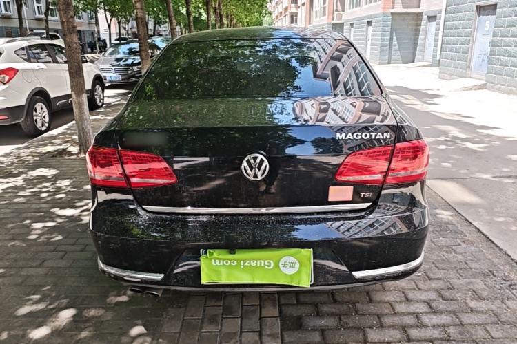 Used Volkswagen Magotan 2016 1.8TSI Smart Comfort Model Rear