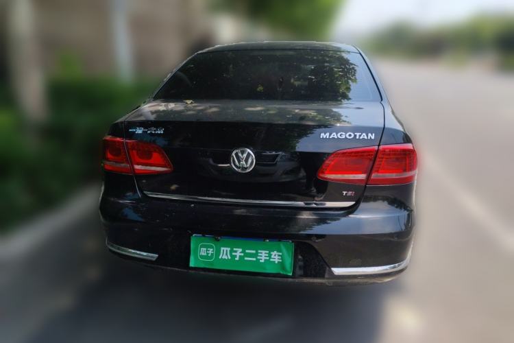 Used Volkswagen Magotan 2016 1.8TSI Luxury Comfort Model Rear