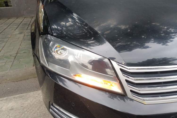 Used Volkswagen Magotan 2016 1.8TSI Smart Comfort Model Right Front Headlight