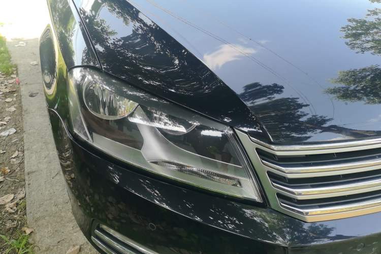 Used Volkswagen Magotan 2016 1.8TSI Smart Comfort Model Right Front Headlight