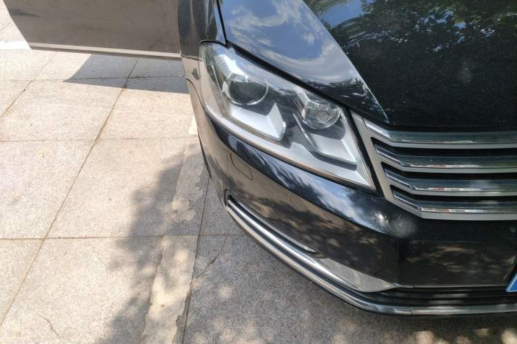 Used Volkswagen Magotan 2016 1.8TSI Smart Enjoyment Leading Model Right Front Headlight