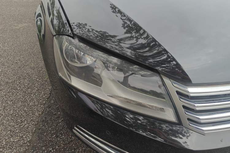 Used Volkswagen Magotan 2016 1.8TSI Smart Comfort Model Right Front Headlight
