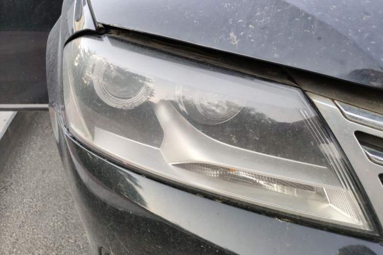 Used Volkswagen Magotan 2016 1.8TSI Smart Comfort Model Right Front Headlight