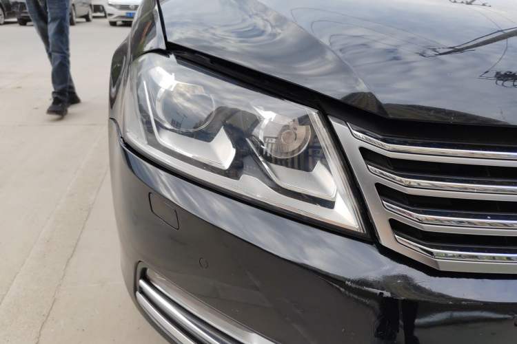 Used Volkswagen Magotan 2016 1.8TSI Smart Enjoyment Leading Model Right Front Headlight