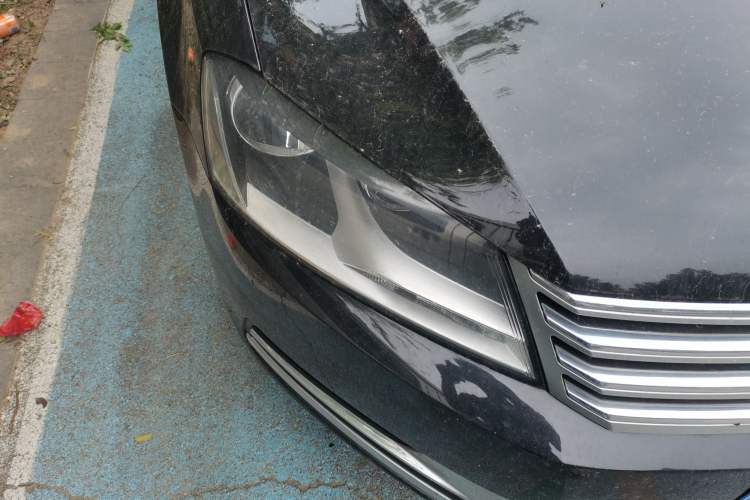 Used Volkswagen Magotan 2016 1.8TSI Smart Comfort Model Right Front Headlight
