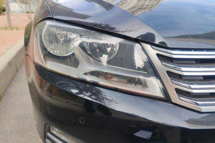 Used Volkswagen Magotan 2016 1.8TSI Smart Comfort Model Right Front Headlight