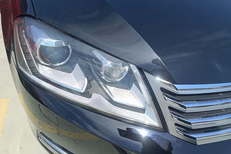 Used Volkswagen Magotan 2016 1.8TSI Smart Enjoyment Leading Model Right Front Headlight