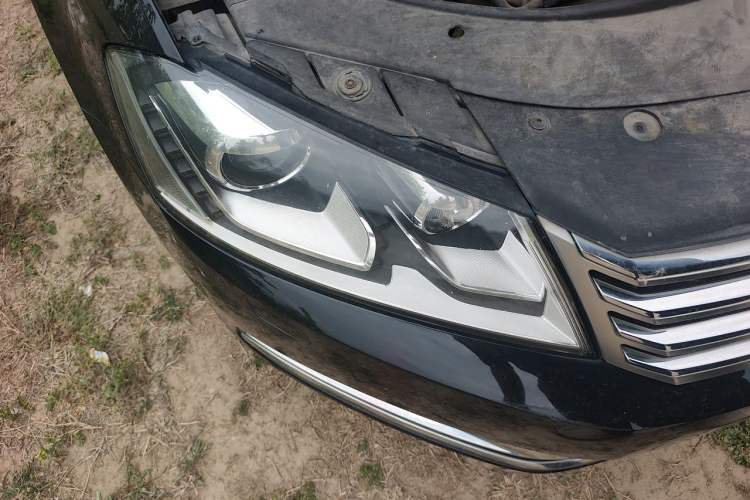 Used Volkswagen Magotan 2016 1.8TSI Smart Enjoyment Leading Model Right Front Headlight