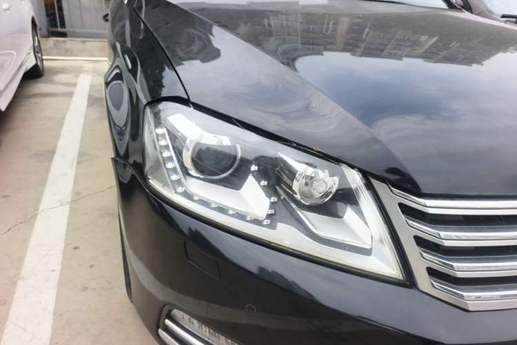 Used Volkswagen Magotan 2016 1.8TSI Smart Enjoyment Leading Model Right Front Headlight