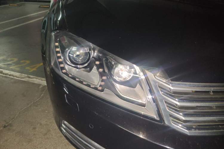 Used Volkswagen Magotan 2016 1.8TSI Smart Enjoyment Leading Model Right Front Headlight
