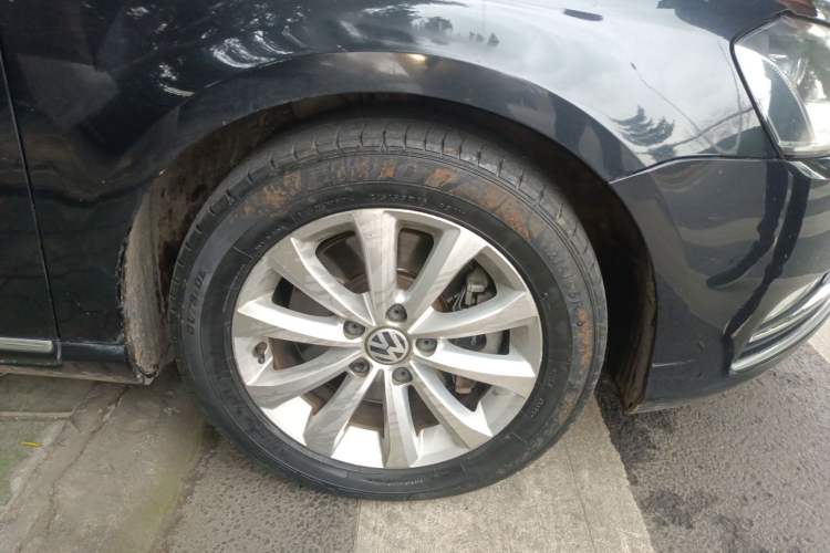 Used Volkswagen Magotan 2016 1.8TSI Smart Comfort Model Right Front Wheel Hub