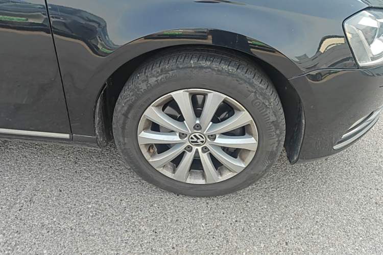 Used Volkswagen Magotan 2016 1.8TSI Smart Enjoyment Leading Model Right Front Wheel Hub