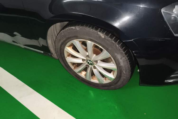 Used Volkswagen Magotan 2016 1.8TSI Smart Comfort Model Right Front Wheel Hub