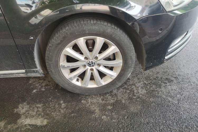 Used Volkswagen Magotan 2016 1.8TSI Smart Enjoyment Leading Model Right Front Wheel Hub