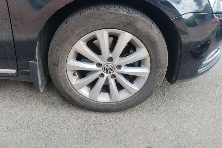 Used Volkswagen Magotan 2016 1.8TSI Smart Comfort Model Right Front Wheel Hub