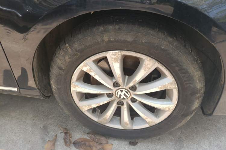 Used Volkswagen Magotan 2016 1.8TSI Smart Comfort Model Right Front Wheel Hub