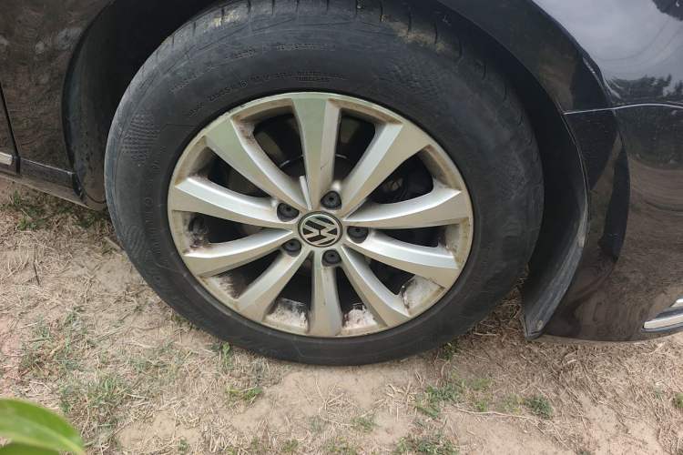 Used Volkswagen Magotan 2016 1.8TSI Smart Enjoyment Leading Model Right Front Wheel Hub