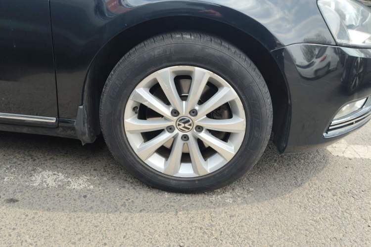 Used Volkswagen Magotan 2016 1.8TSI Smart Comfort Model Right Front Wheel Hub