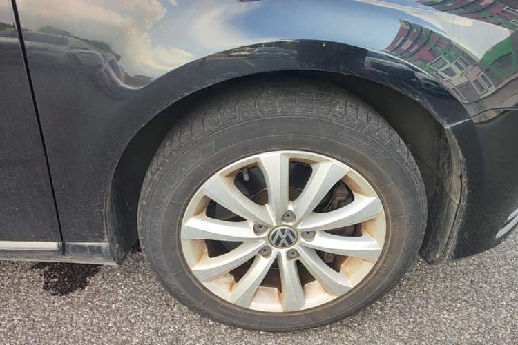 Used Volkswagen Magotan 2016 1.8TSI Smart Enjoyment Leading Model Right Front Wheel Hub