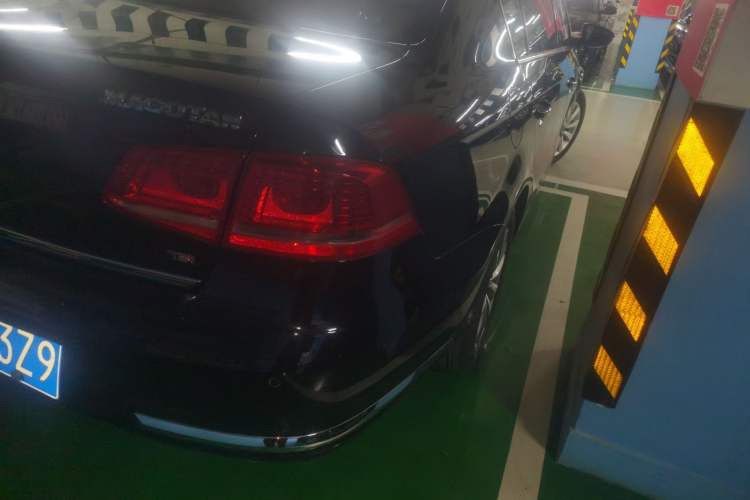 Used Volkswagen Magotan 2016 1.8TSI Smart Enjoyment Leading Model Right Rear Taillight