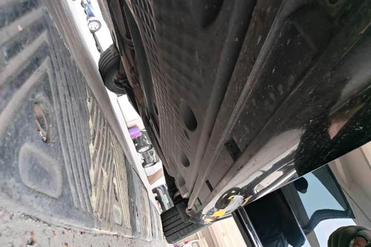 Used Volkswagen Magotan 2016 1.8TSI 25th Anniversary Edition Right Side Sill