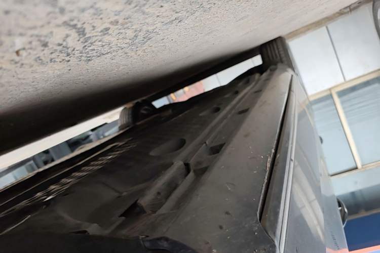 Used Volkswagen Magotan 2016 1.8TSI Smart Comfort Model Right Side Sill