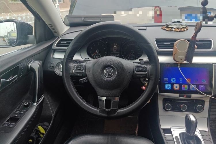 Used Volkswagen Magotan 2016 1.8TSI Smart Comfort Model Steering Wheel