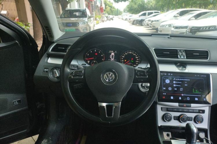 Used Volkswagen Magotan 2016 1.8TSI Smart Enjoyment Leading Model Steering Wheel