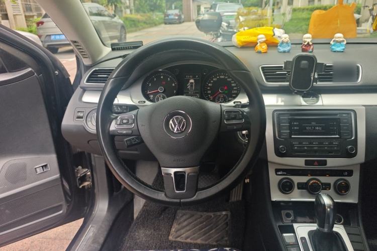 Used Volkswagen Magotan 2016 1.8TSI Smart Enjoyment Leading Model Steering Wheel