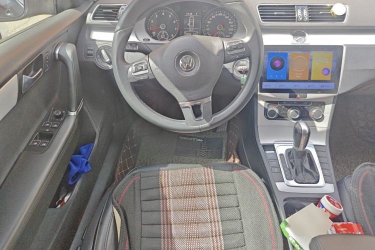 Used Volkswagen Magotan 2016 1.8TSI Smart Comfort Model Steering Wheel