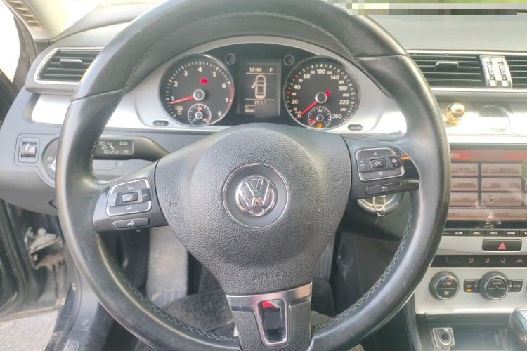 Used Volkswagen Magotan 2016 1.8TSI Smart Enjoyment Leading Model Steering Wheel