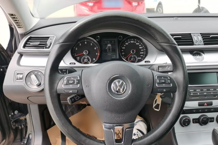 Used Volkswagen Magotan 2016 1.8TSI Smart Enjoyment Leading Model Steering Wheel