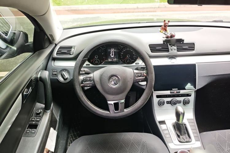 Used Volkswagen Magotan 2016 1.8TSI Smart Enjoyment Leading Model Steering Wheel