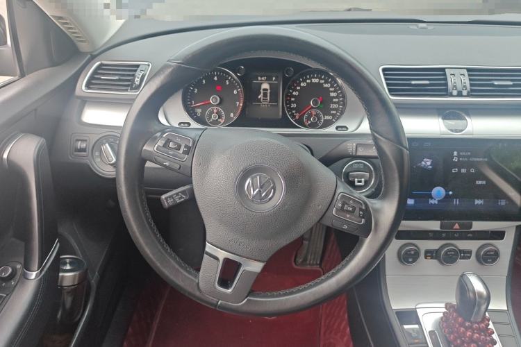 Used Volkswagen Magotan 2016 1.8TSI Smart Enjoyment Leading Model Steering Wheel
