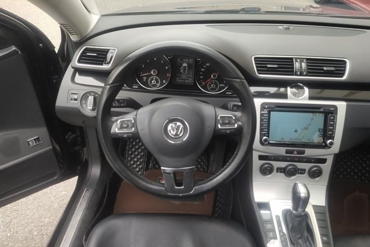 Used Volkswagen Magotan 2016 2.0 TSI Luxury Comfort Version Steering Wheel
