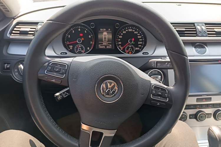 Used Volkswagen Magotan 2016 1.8TSI Smart Enjoyment Leading Model Steering Wheel