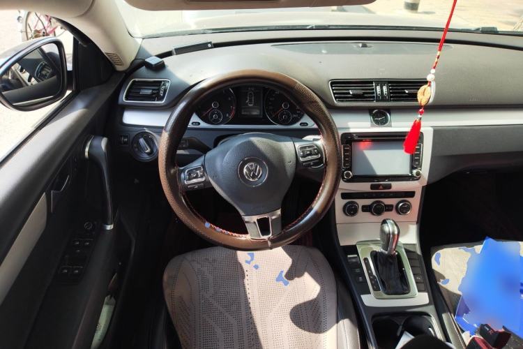 Used Volkswagen Magotan 2016 1.8TSI Smart Enjoyment Leading Model Steering Wheel