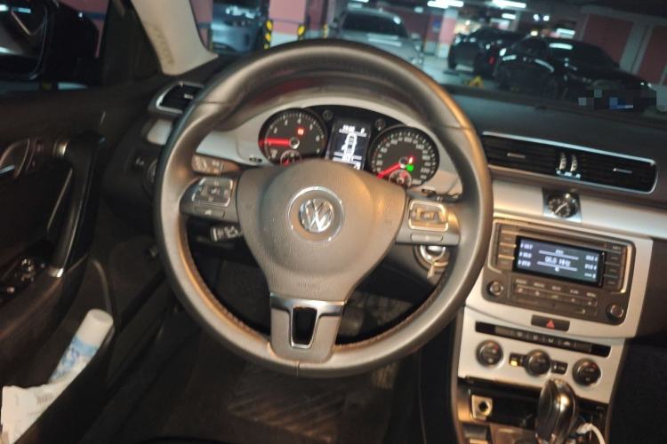 Used Volkswagen Magotan 2016 1.8TSI Smart Enjoyment Leading Model Steering Wheel