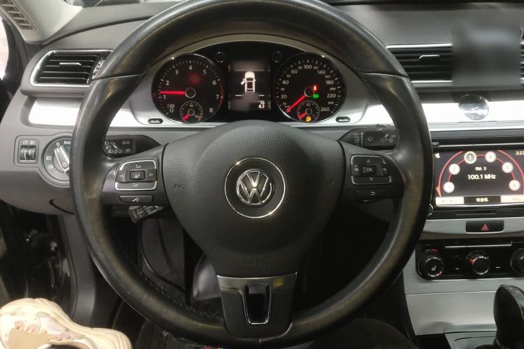 Used Volkswagen Magotan 2016 1.8TSI Smart Comfort Model Steering Wheel