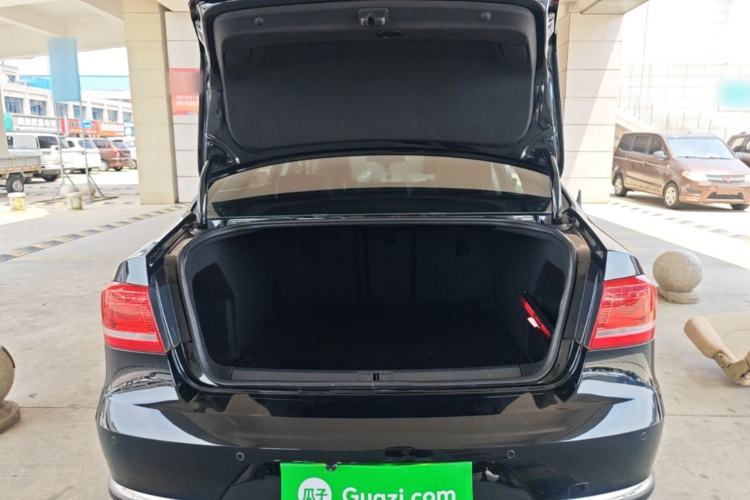 Used Volkswagen Magotan 2016 1.8TSI 25th Anniversary Edition Trunk