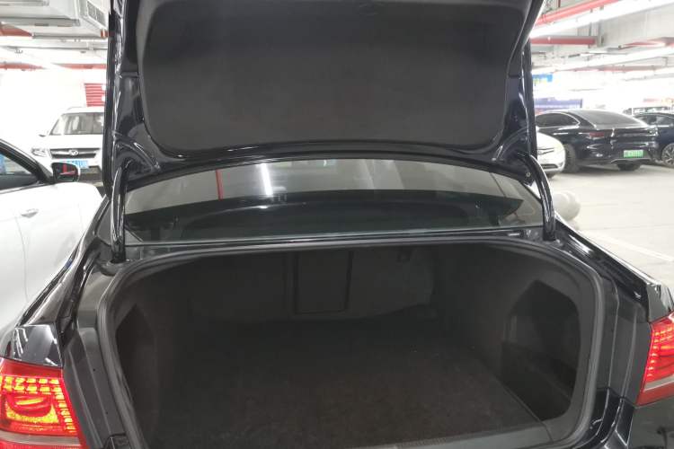 Used Volkswagen Magotan 2016 1.8TSI Smart Enjoyment Leading Model Trunk