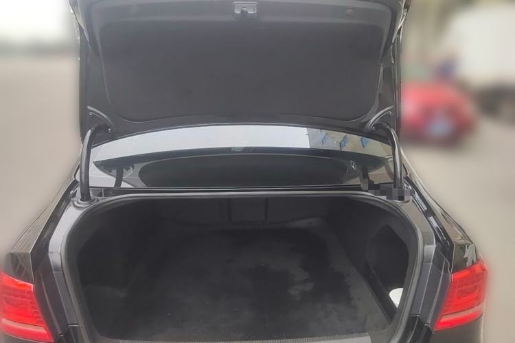 Used Volkswagen Magotan 2016 2.0 TSI Luxury Comfort Version Trunk