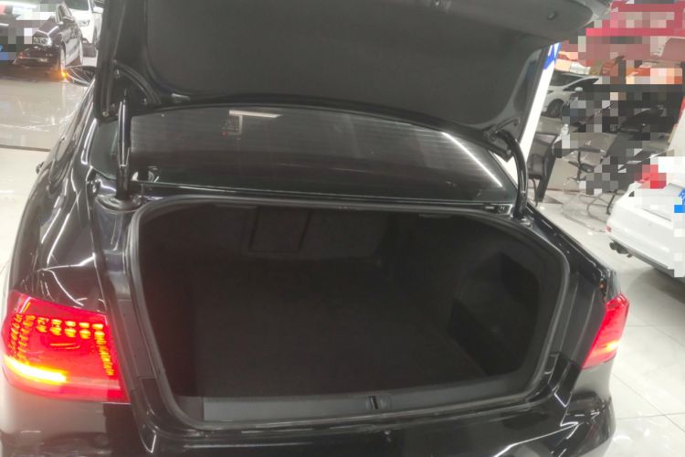 Used Volkswagen Magotan 2016 1.8TSI Smart Comfort Model Trunk