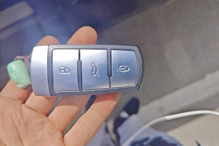 Used Volkswagen Magotan 2016 1.8TSI Smart Comfort Model Vehicle Key