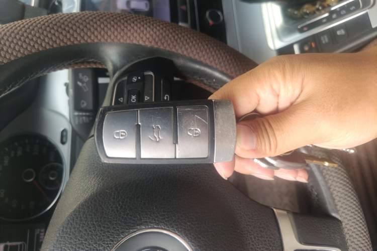 Used Volkswagen Magotan 2016 1.8TSI Smart Comfort Model Vehicle Key
