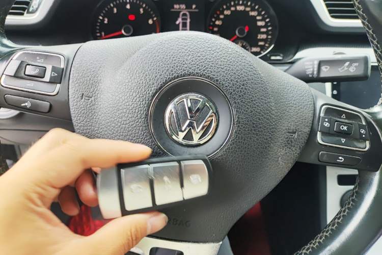 Used Volkswagen Magotan 2016 1.8TSI Luxury Comfort Model Vehicle Key