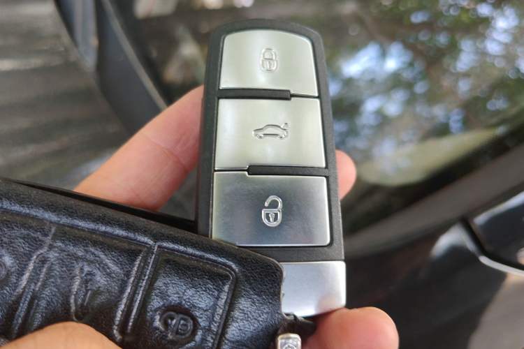 Used Volkswagen Magotan 2016 1.8TSI Smart Comfort Model Vehicle Key